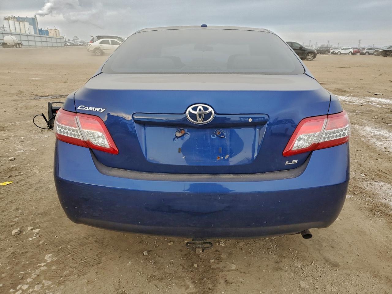 2011 Toyota Camry Base - Фото 6