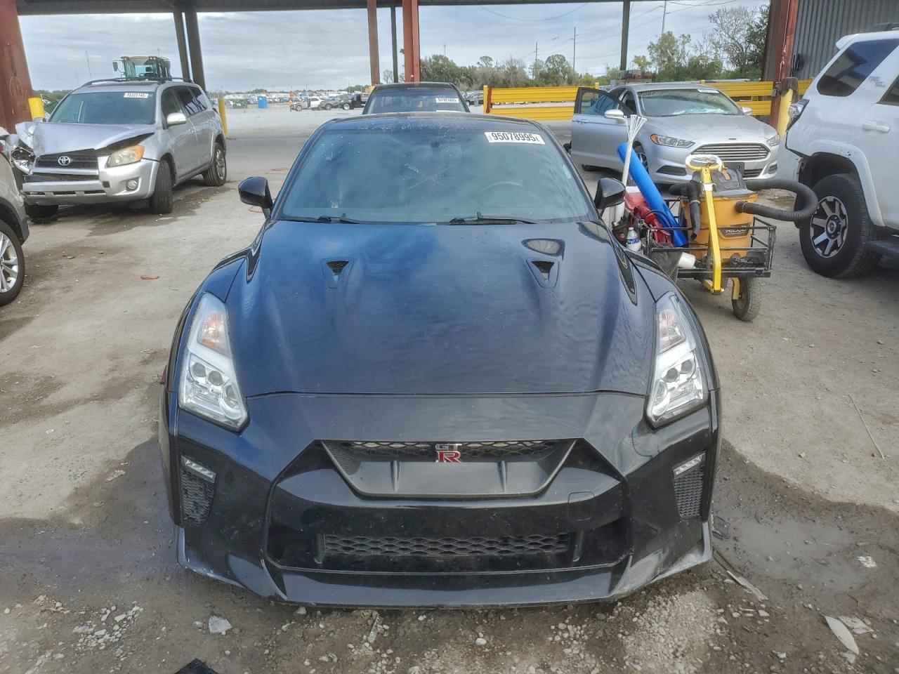 2013 Nissan Gt-R Premium - Фото 5