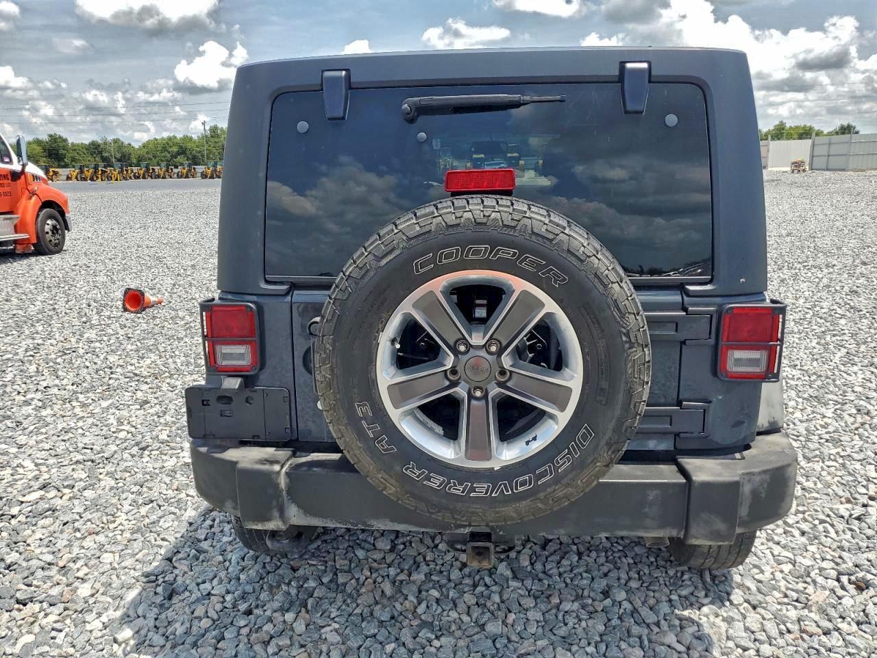 2017 Jeep Wrangler Unlimited Sport - Фото 6
