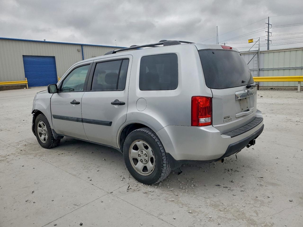 2011 Honda Pilot Lx - Image 2