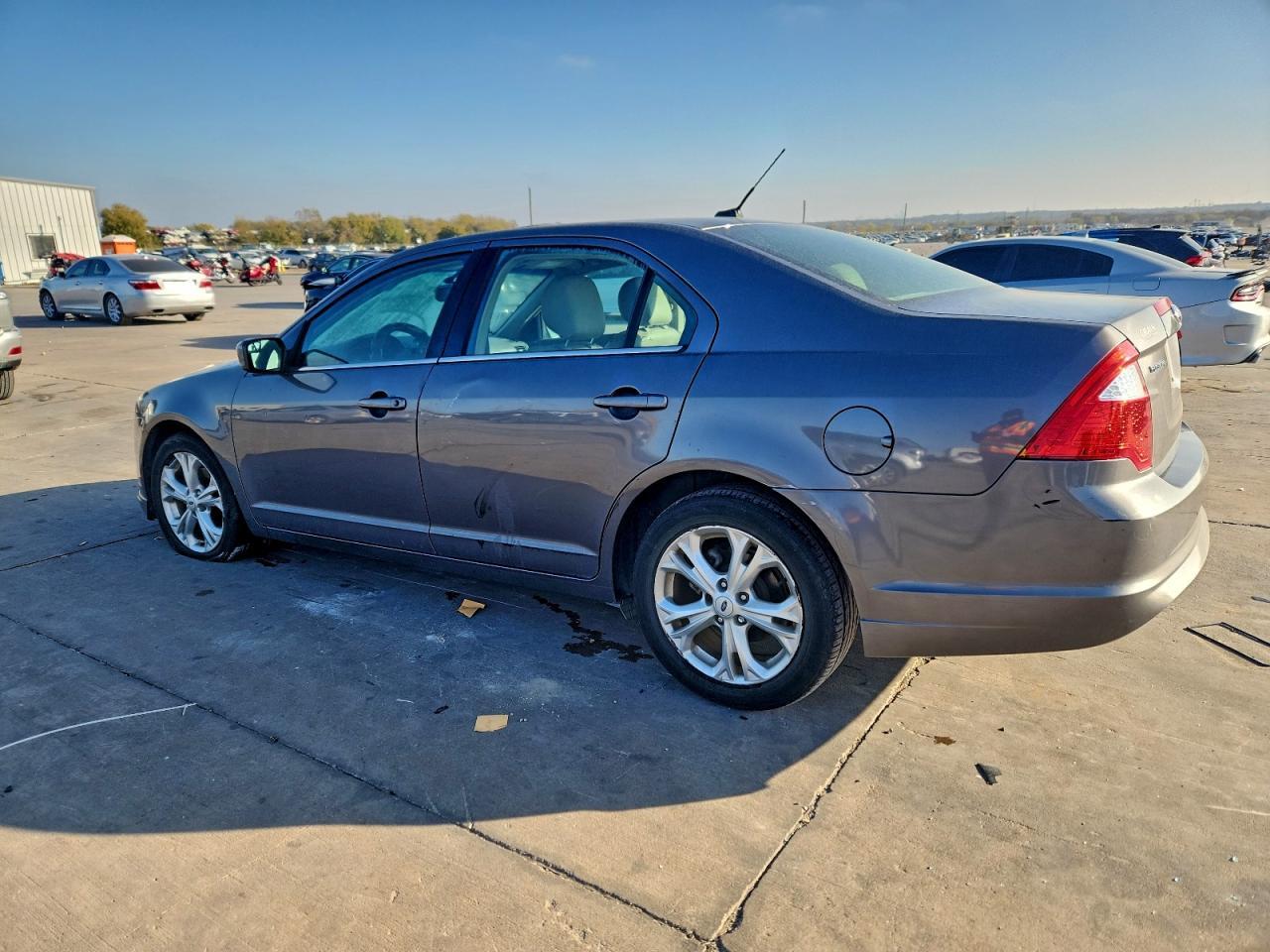 2012 Ford Fusion Se - Image 2