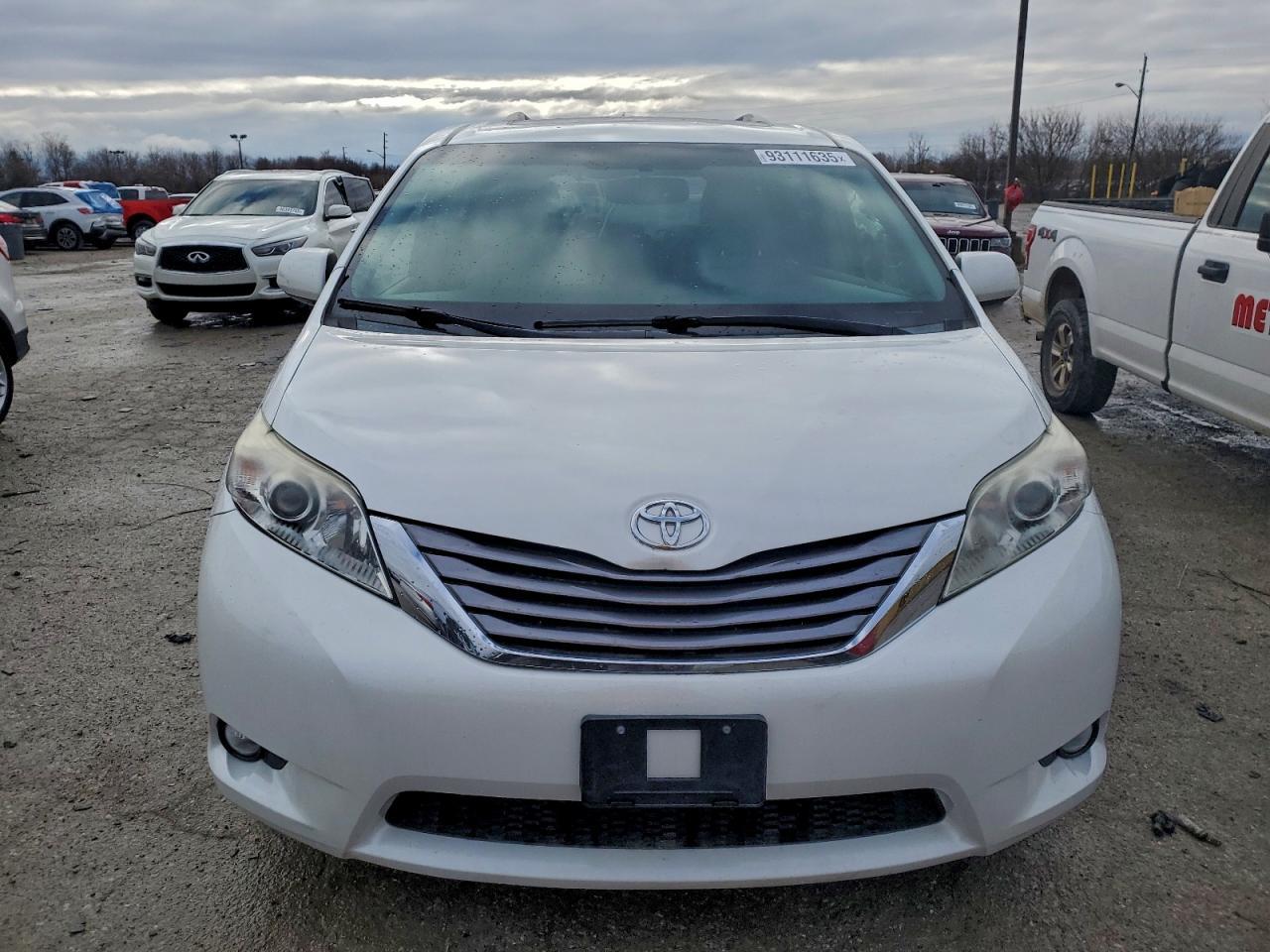 2015 Toyota Sienna Xle - Фото 5