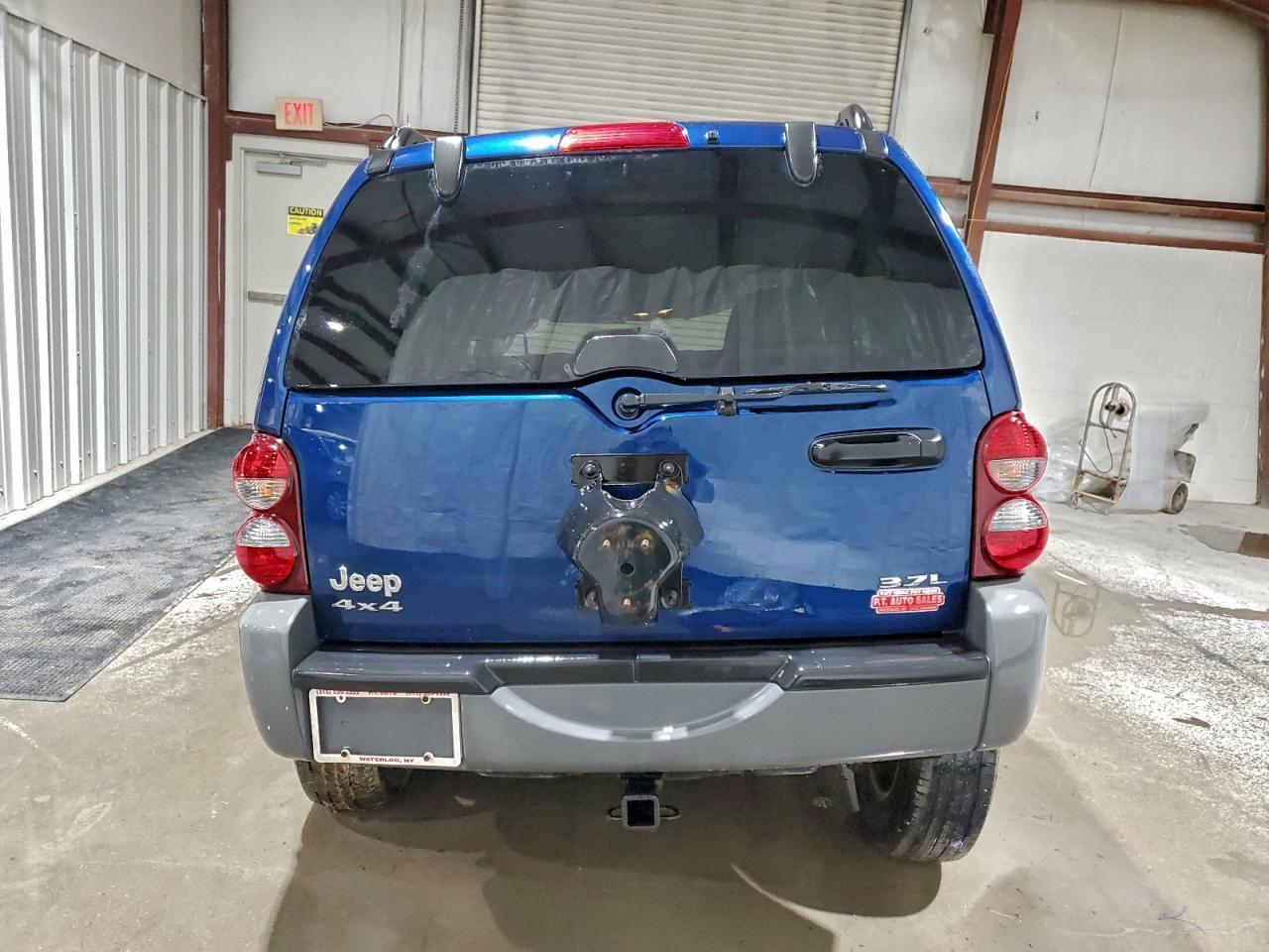 2005 Jeep Liberty Sport - Фото 6