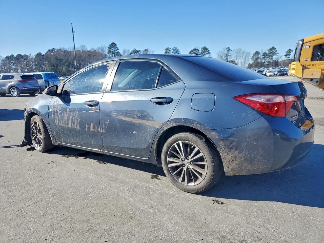 2017 Toyota Corolla L - Фото 2