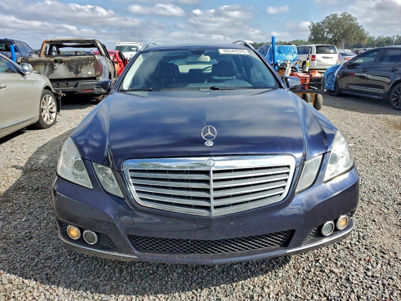 2011 Mercedes-Benz E 350 4Matic Wagon - Image 5