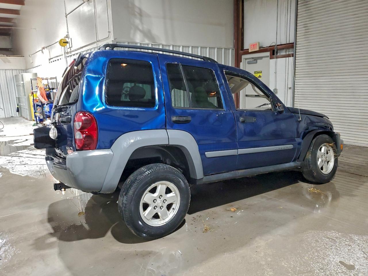 2005 Jeep Liberty Sport - Фото 3