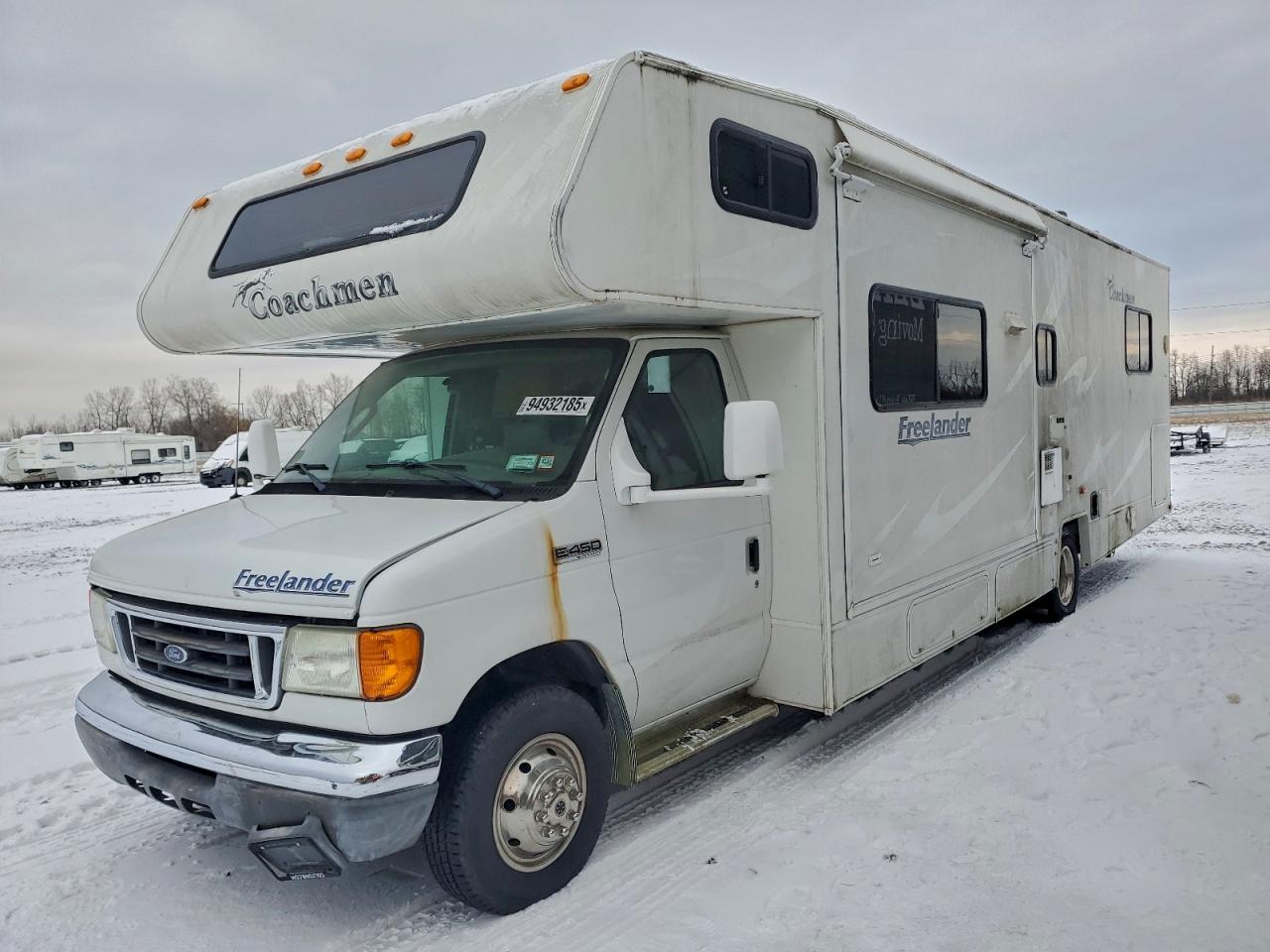 2006 Coachmen Freelander Recreational Vehicle - Фото 2