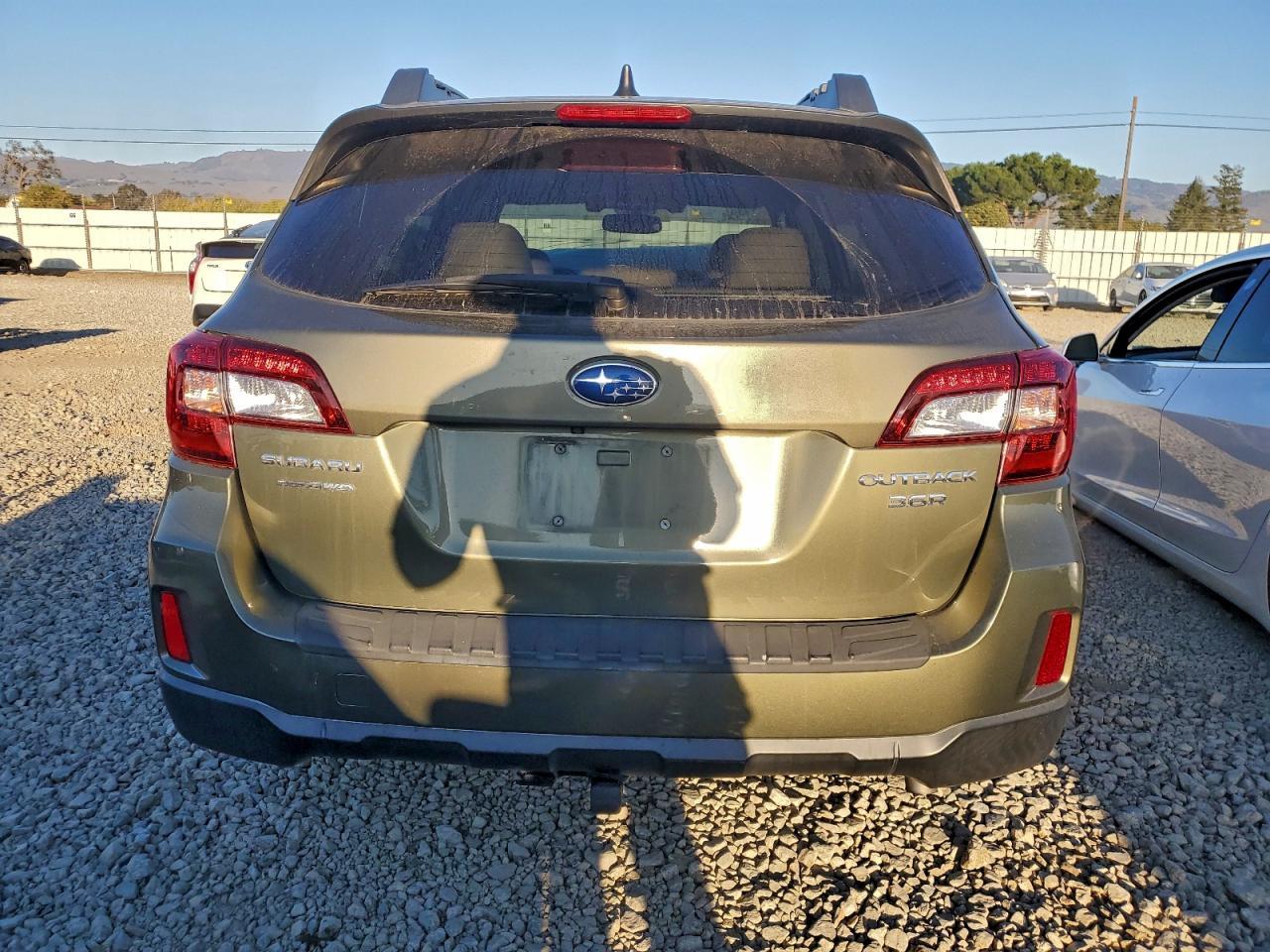 2016 Subaru Outback 3.6R Limited - Фото 6