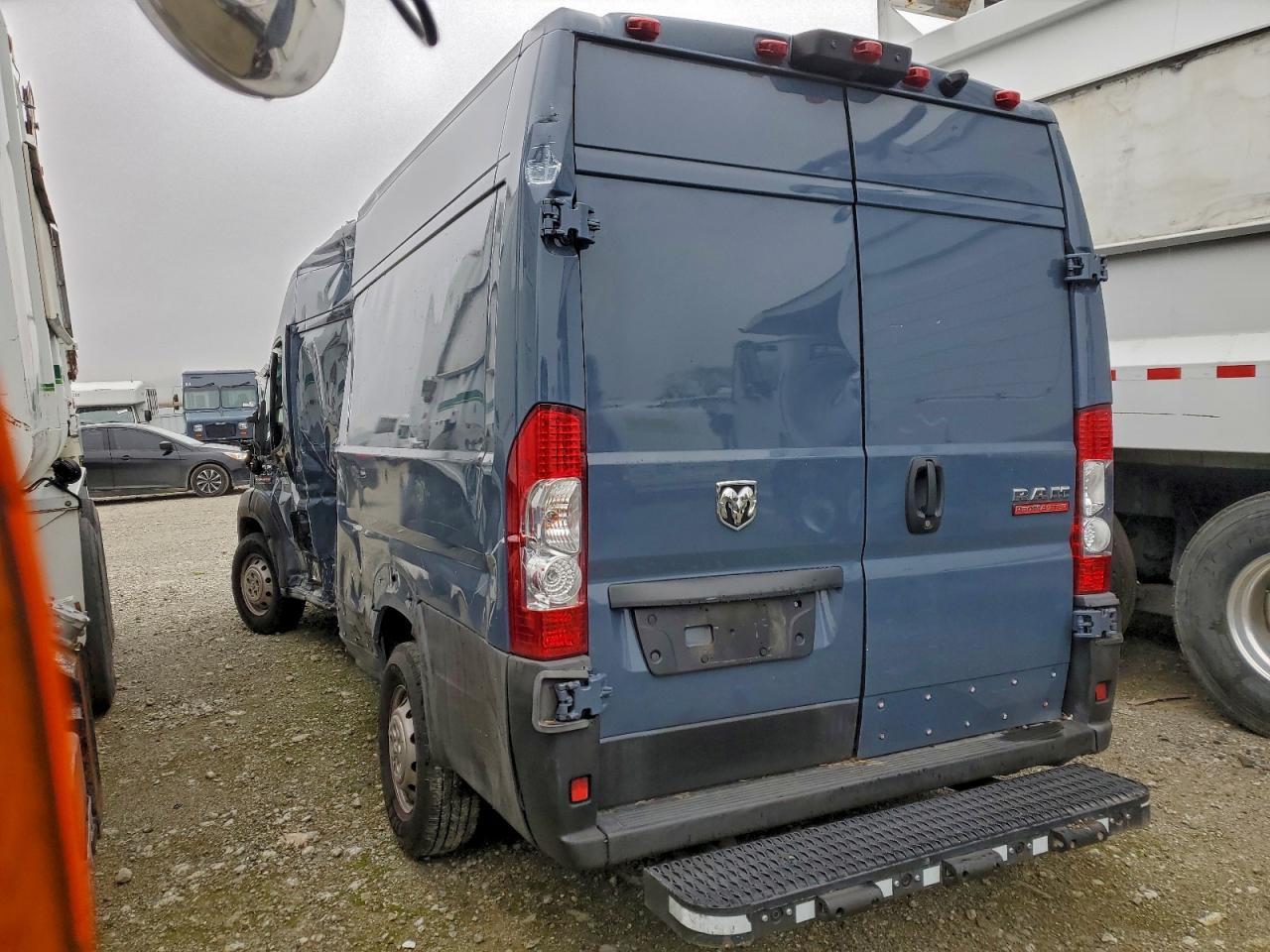 2021 Ram Promaster Delivery Van - Фото 2