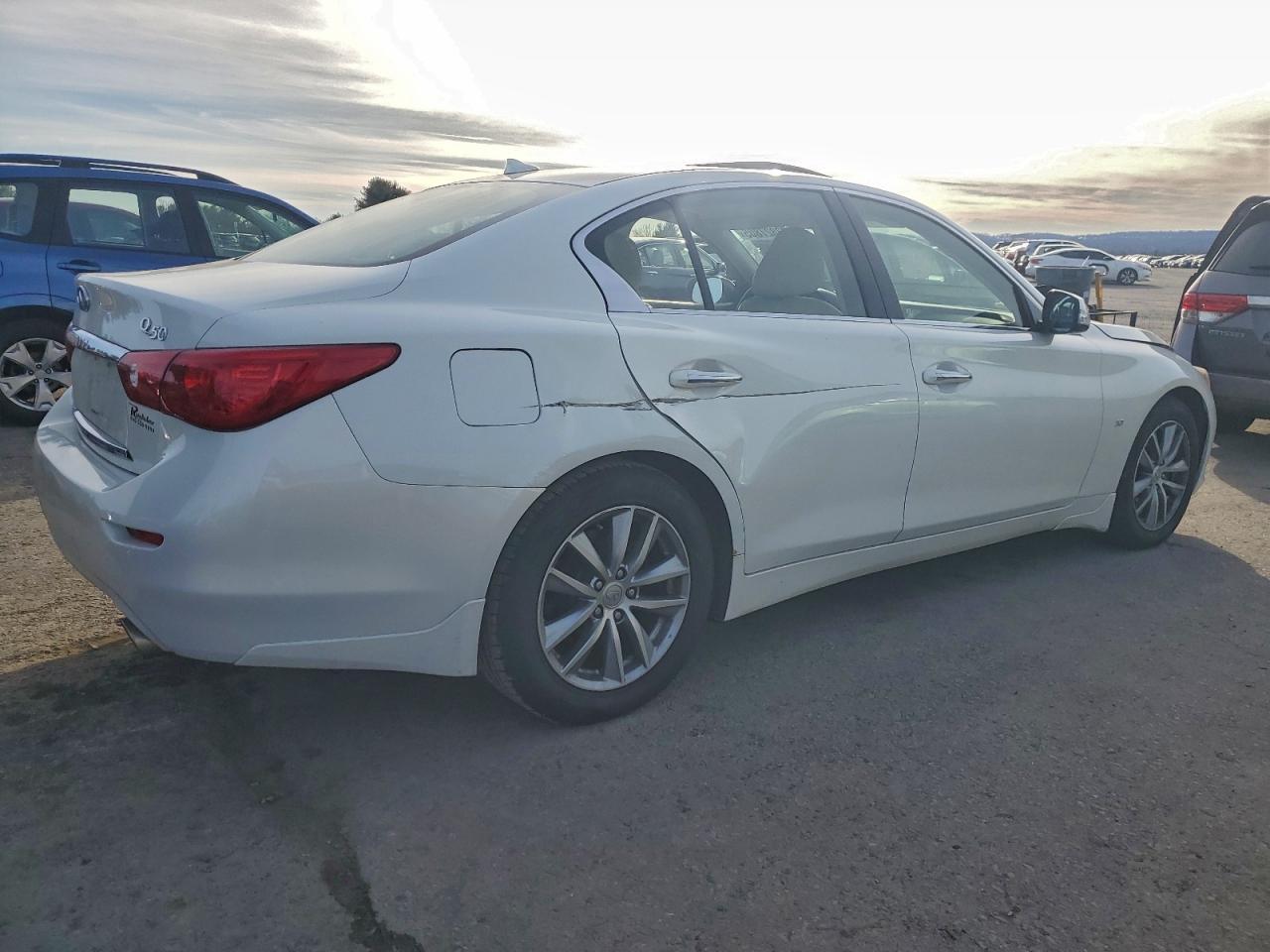2014 Infiniti Q50 Base - Фото 3
