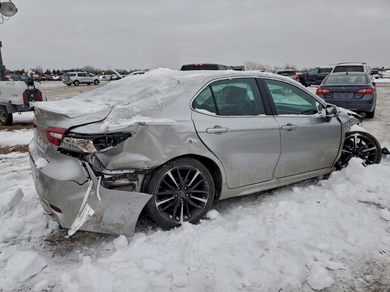 2018 Toyota Camry Xse - Фото 3