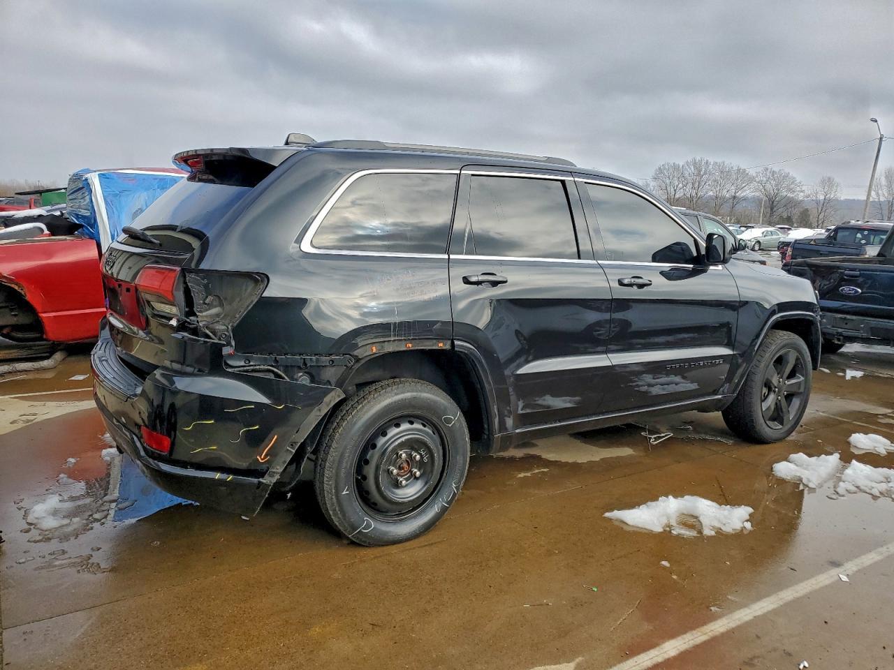 2015 Jeep Grand Cherokee Laredo - Image 3
