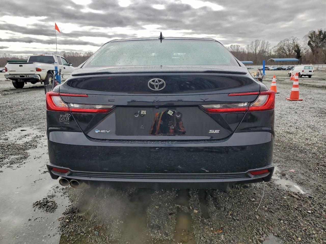 2025 Toyota Camry Xse - Фото 6