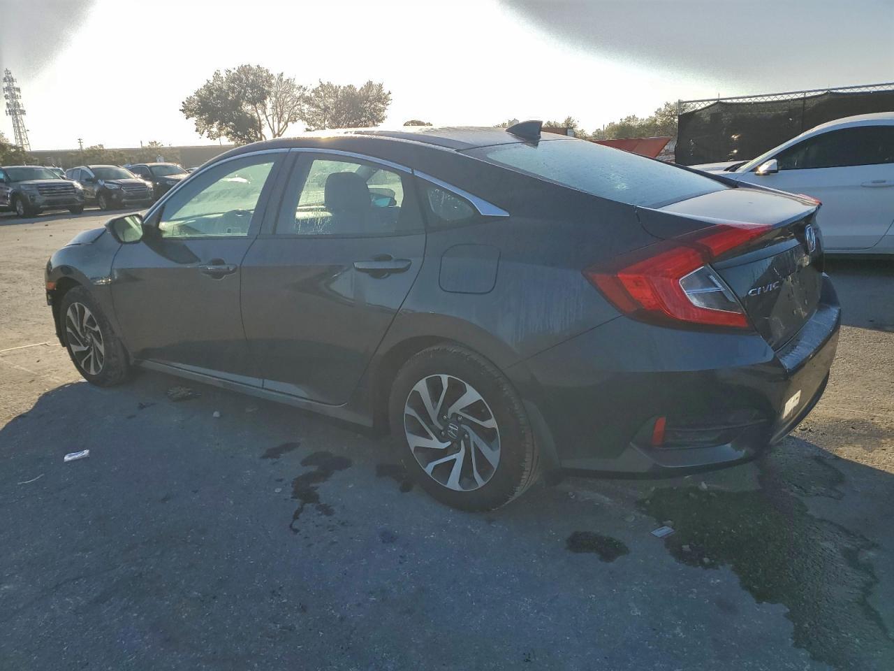 2018 Honda Civic Ex - Фото 2