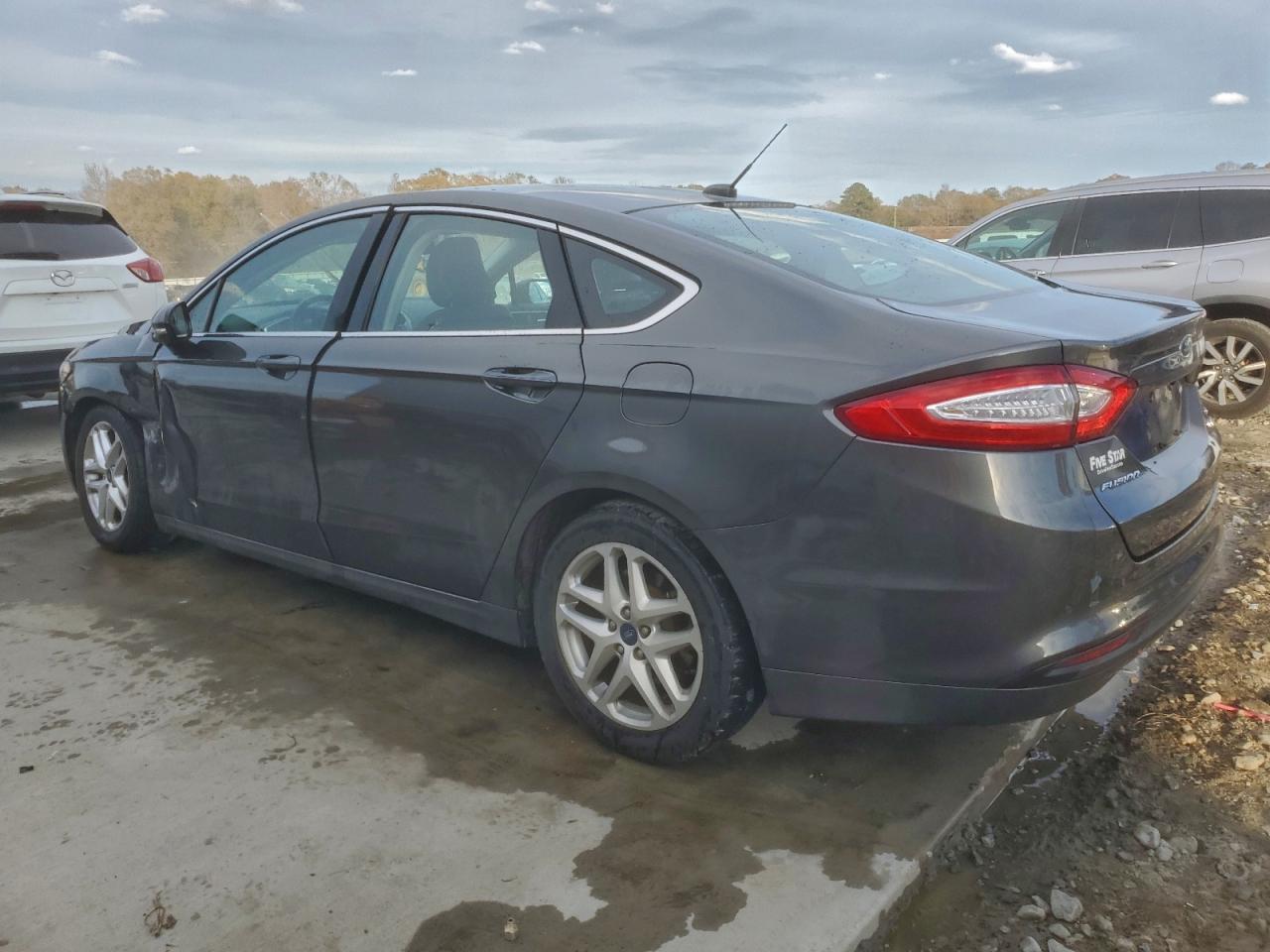 2016 Ford Fusion Se - Фото 2
