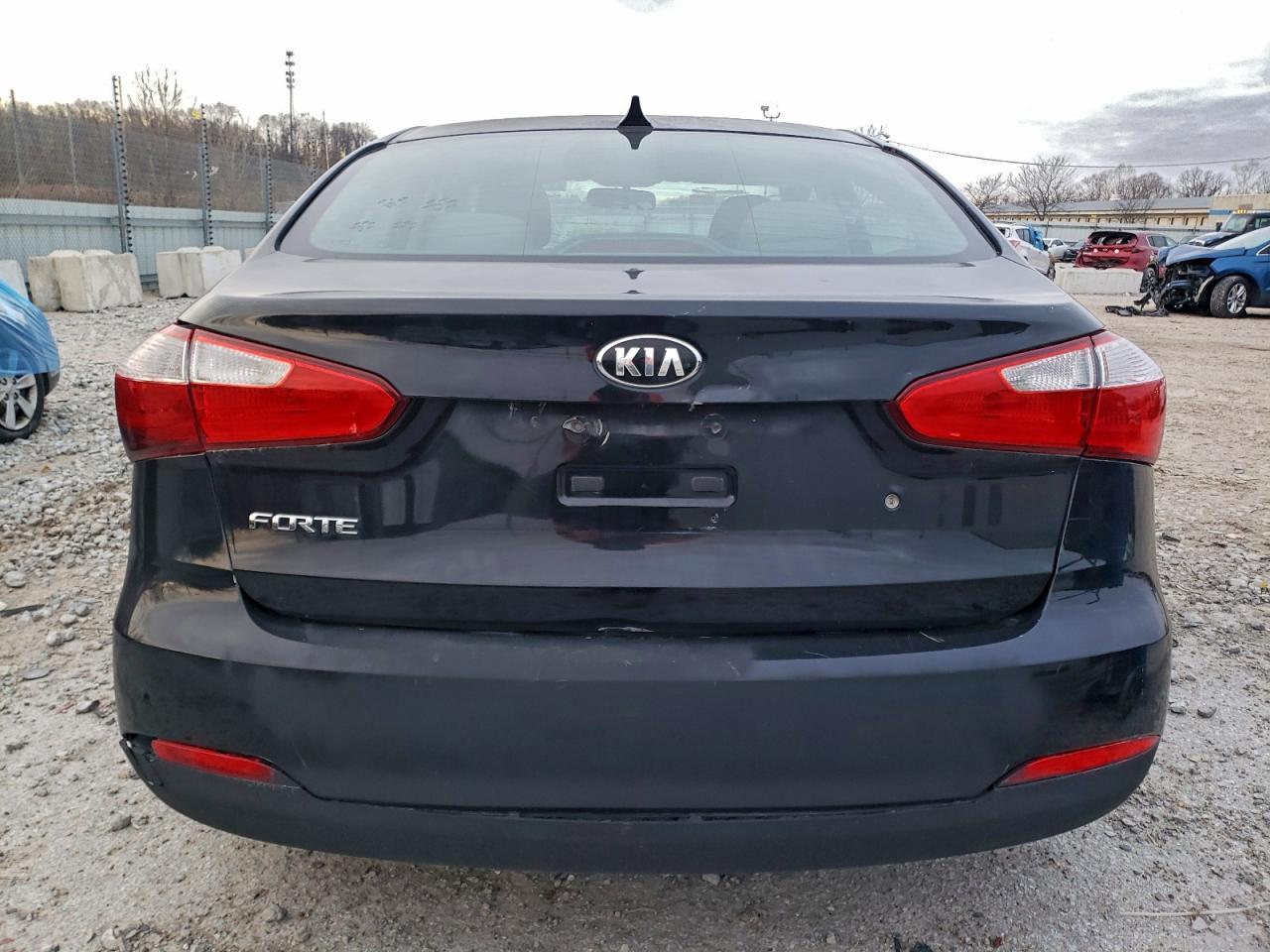 2015 Kia Forte Lx - Image 6