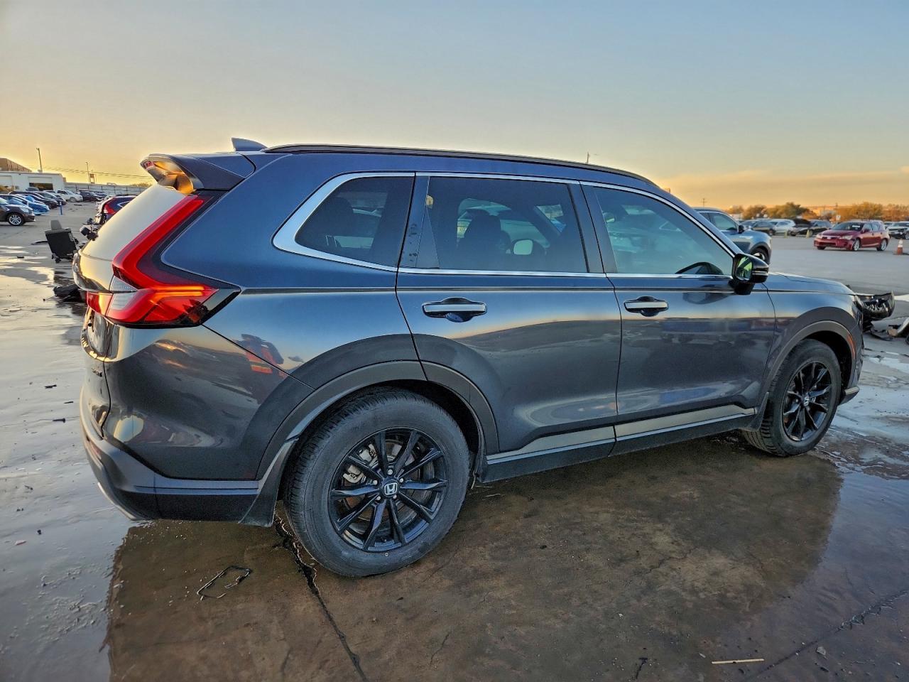 2025 Honda Cr-V Sport - Image 3