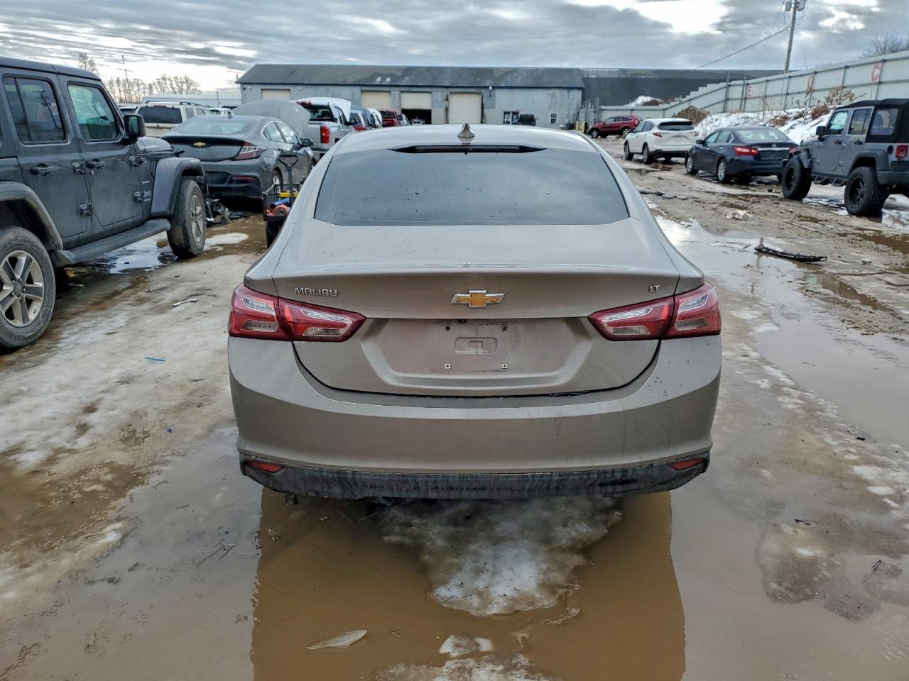 2022 Chevrolet Malibu Lt - Image 6