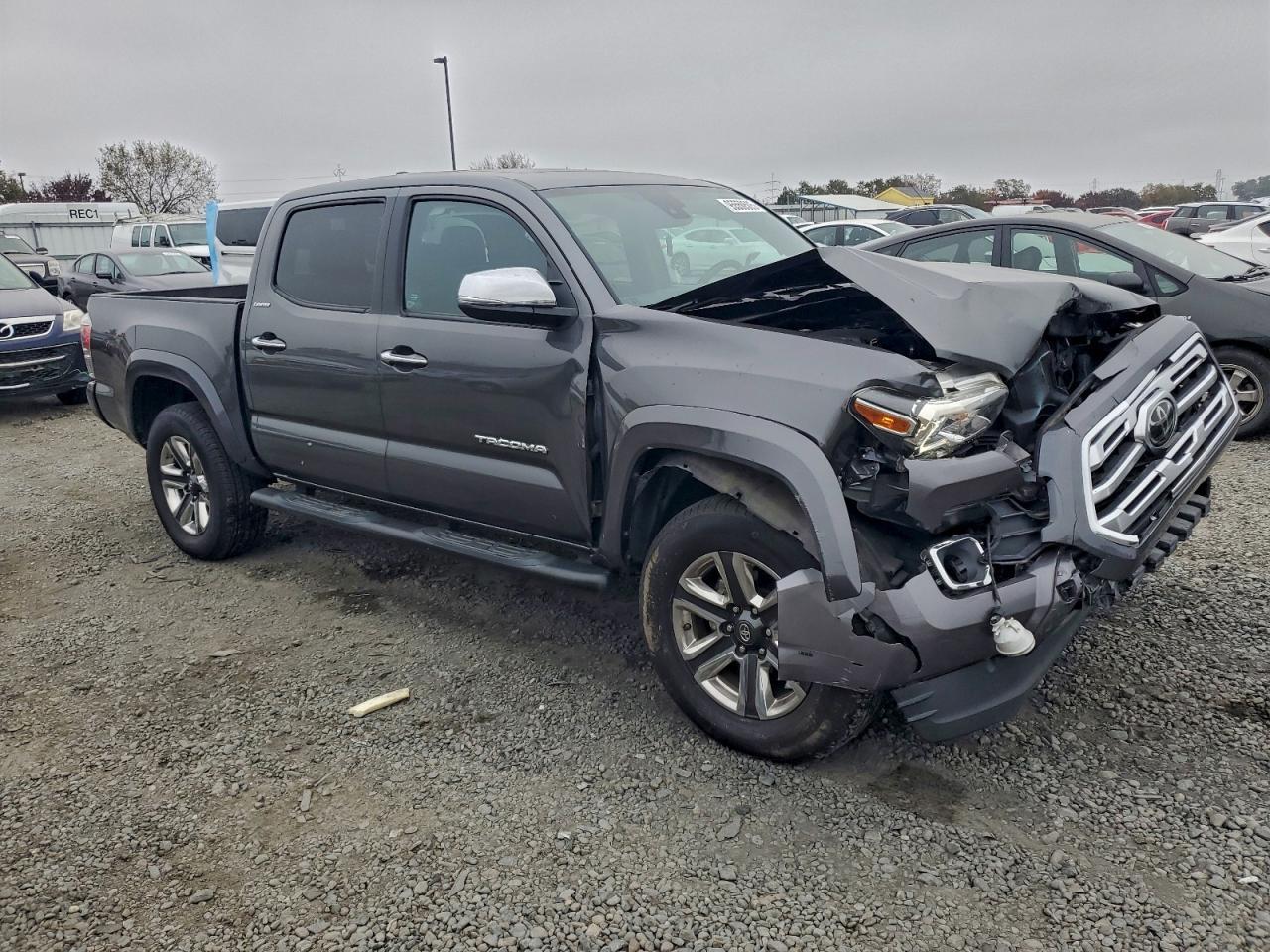 2019 Toyota Tacoma Double Cab - Image 4