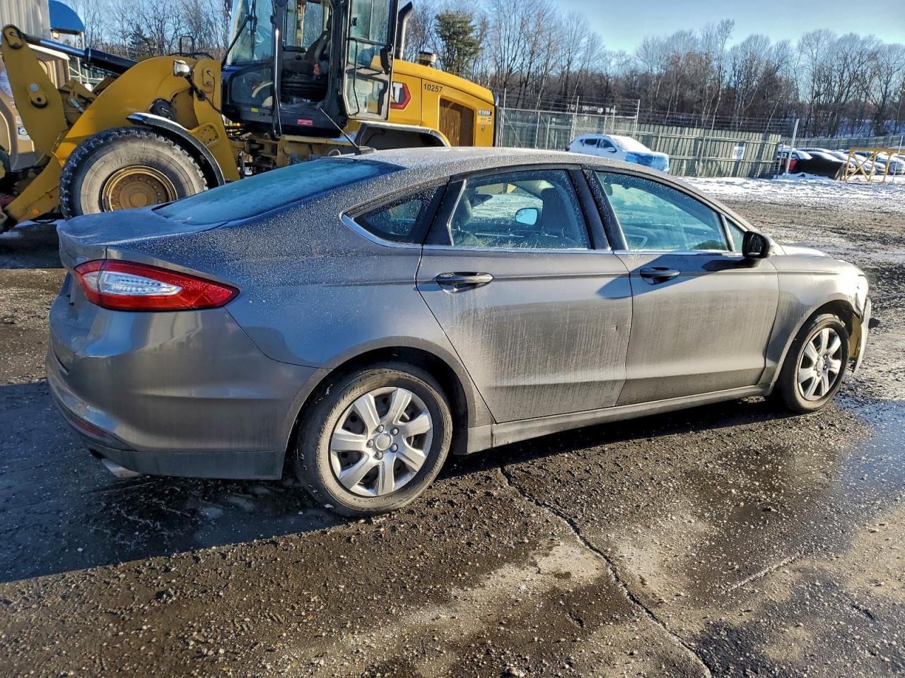 2014 Ford Fusion S - Image 3