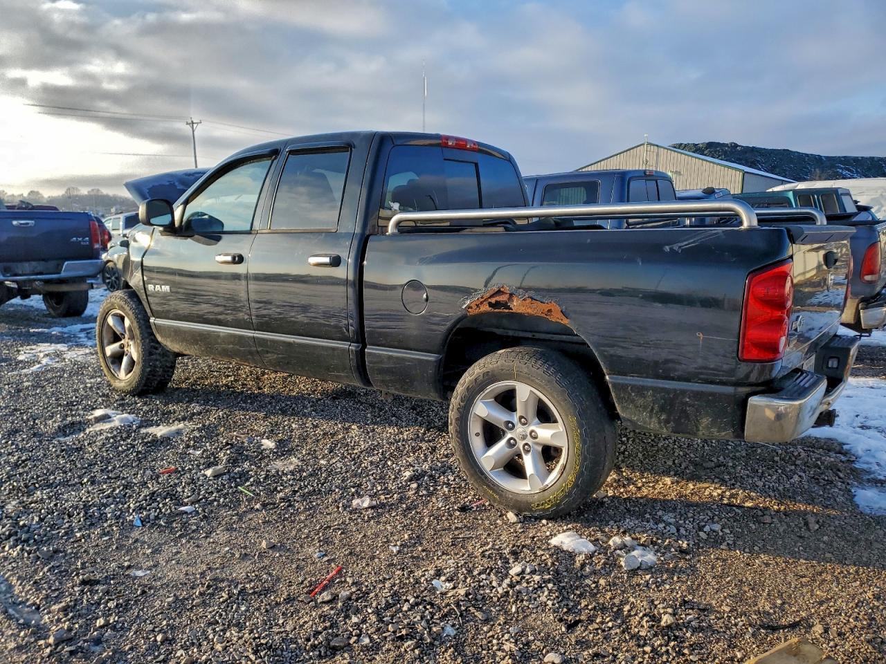2008 Dodge Ram 1500 St - Фото 2