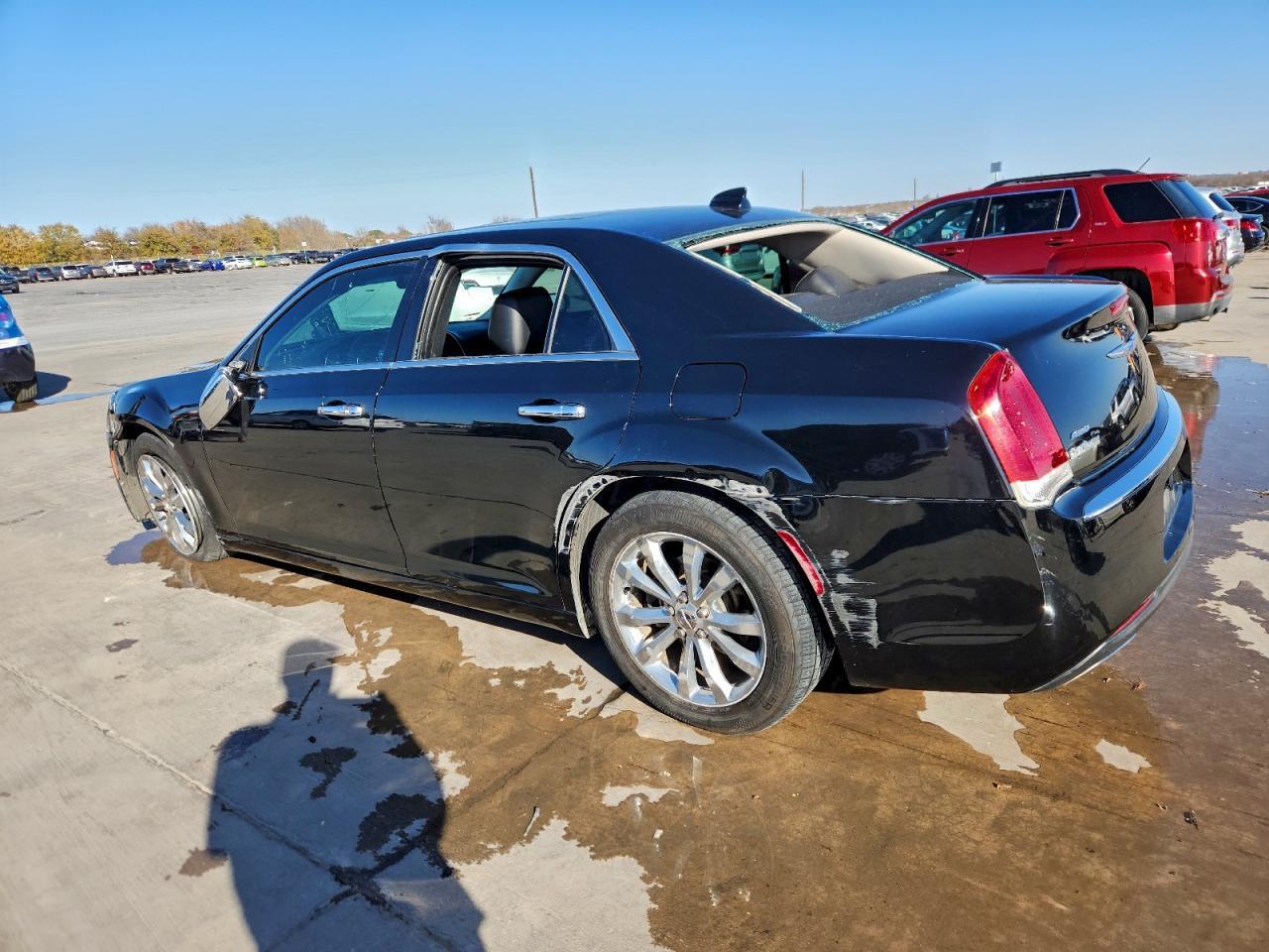 2018 Chrysler 300 Limited - Фото 2