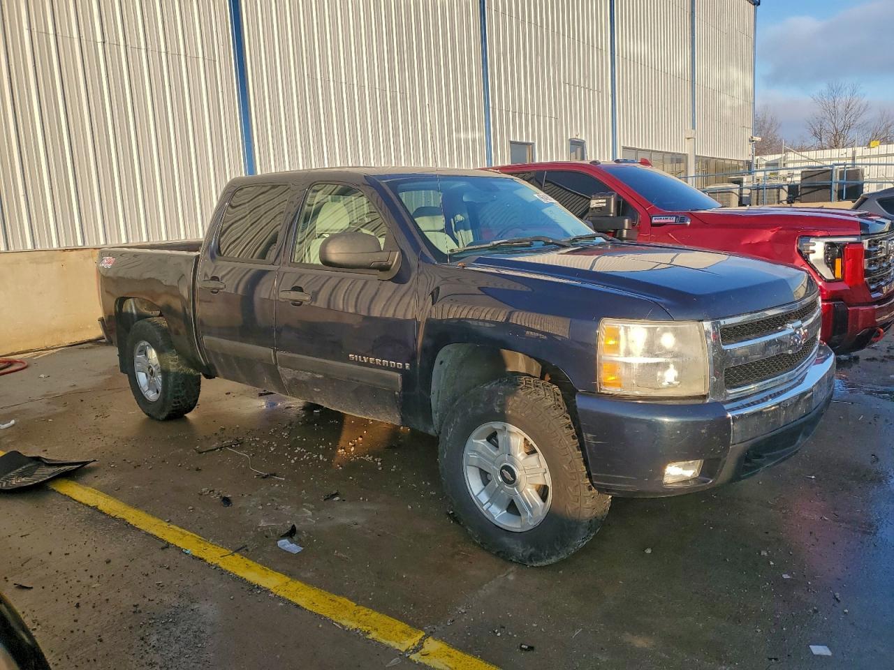 2007 Chevrolet Silverado K1500 Crew Cab - Фото 4
