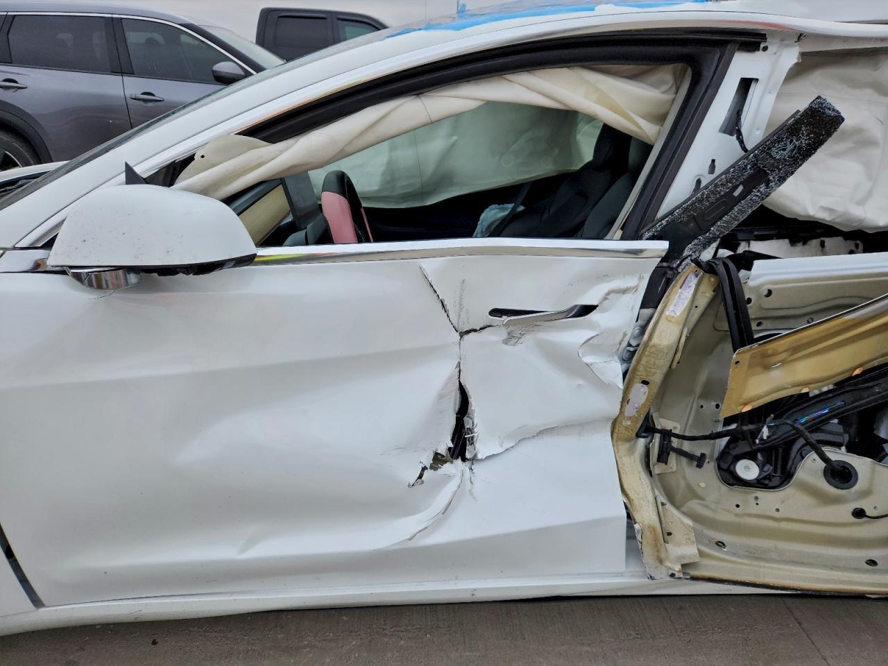 2020 Tesla Model 3 - Фото 7