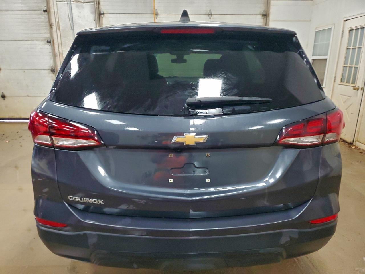 2022 Chevrolet Equinox Ls - Фото 6