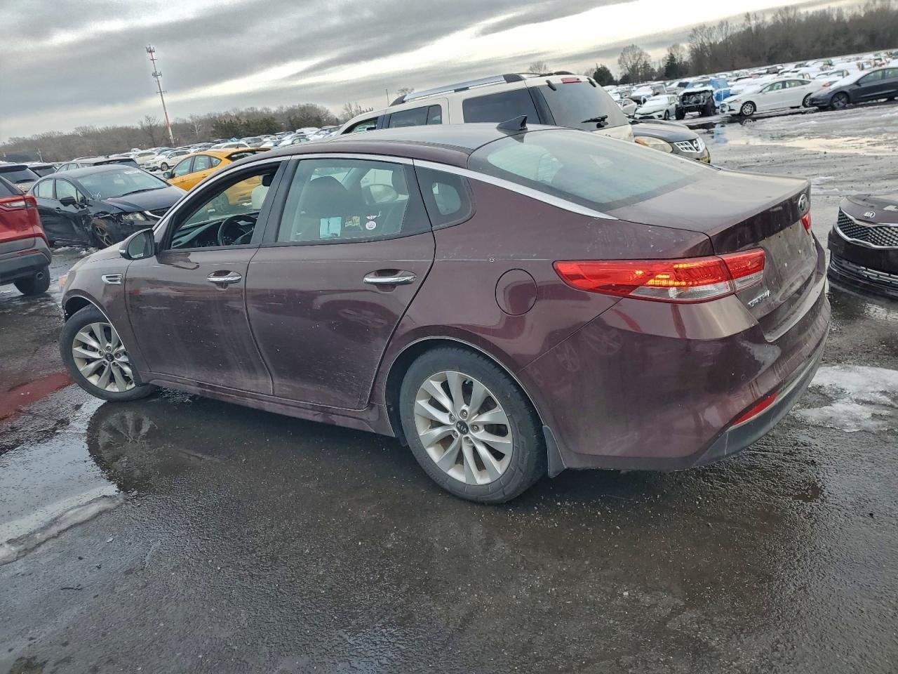 2016 Kia Optima Ex - Фото 2