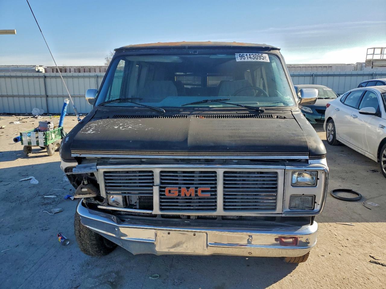 1990 GMC Rally Wagon / Van G2500 - Image 5