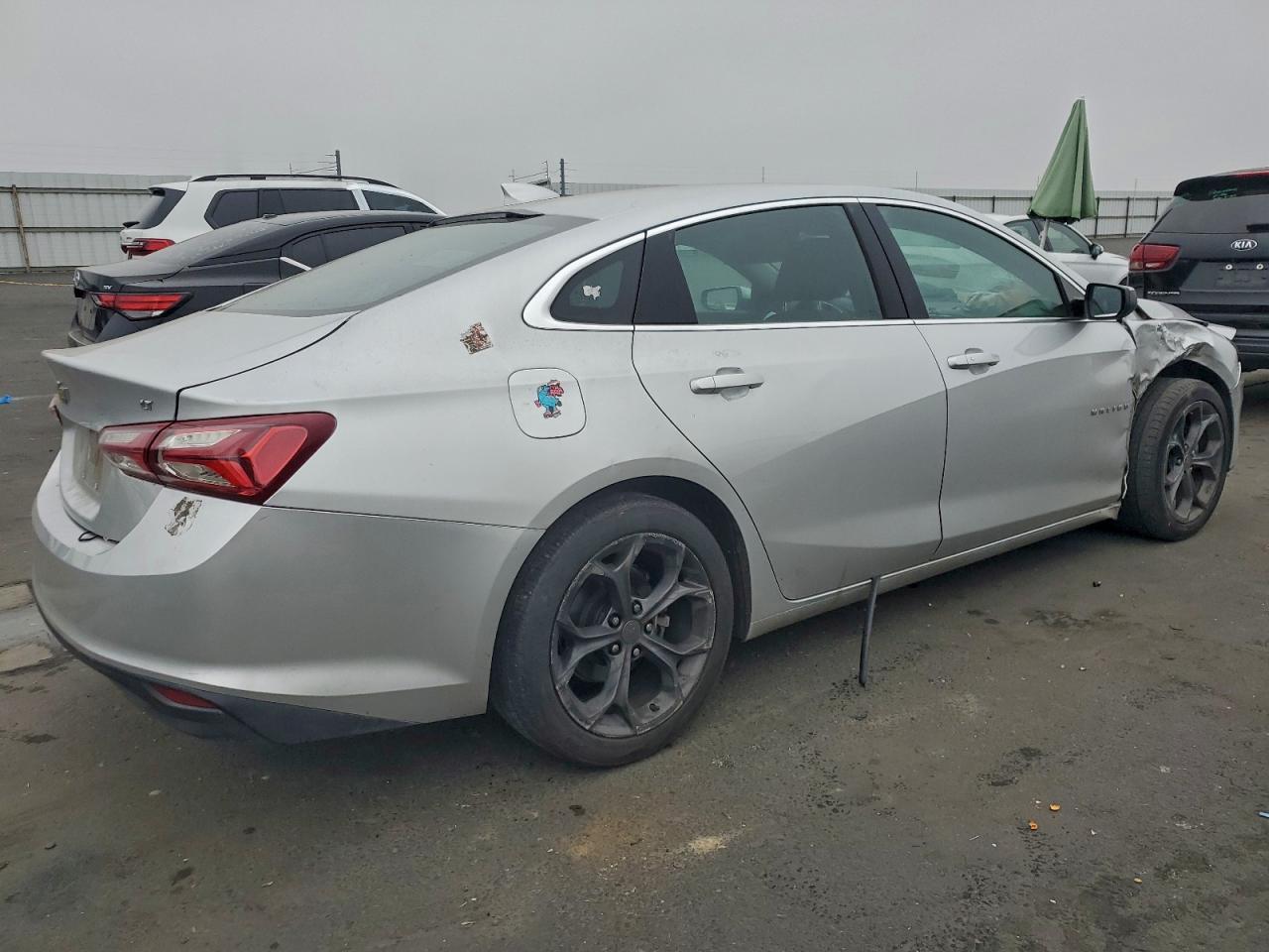 2021 Chevrolet Malibu Lt - Фото 3