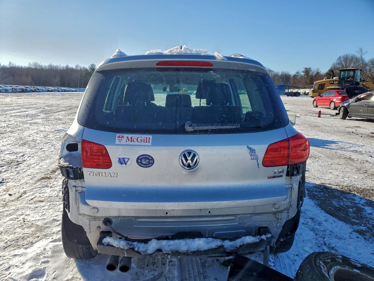 2016 Volkswagen Tiguan S - Image 6