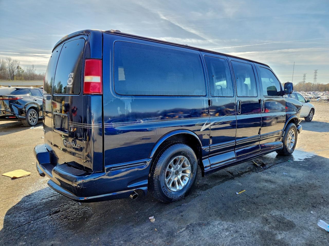2005 Chevrolet Express G1500 - Фото 3