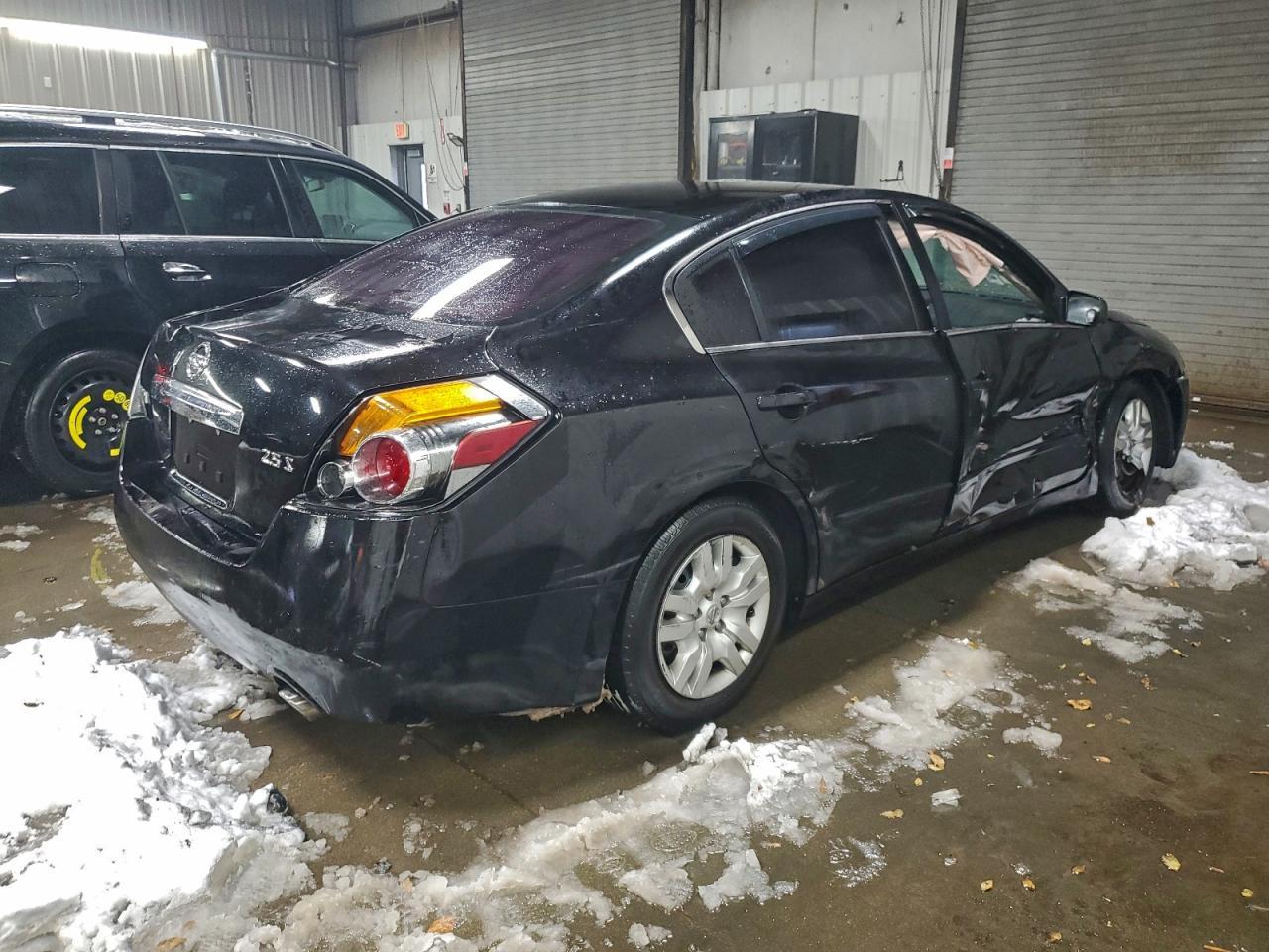2012 Nissan Altima Base - Фото 3