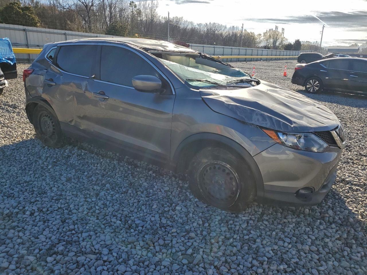2019 Nissan Rogue Sport S - Фото 4
