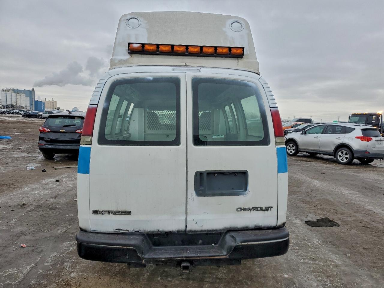 2001 Chevrolet Express G2500 - Image 6