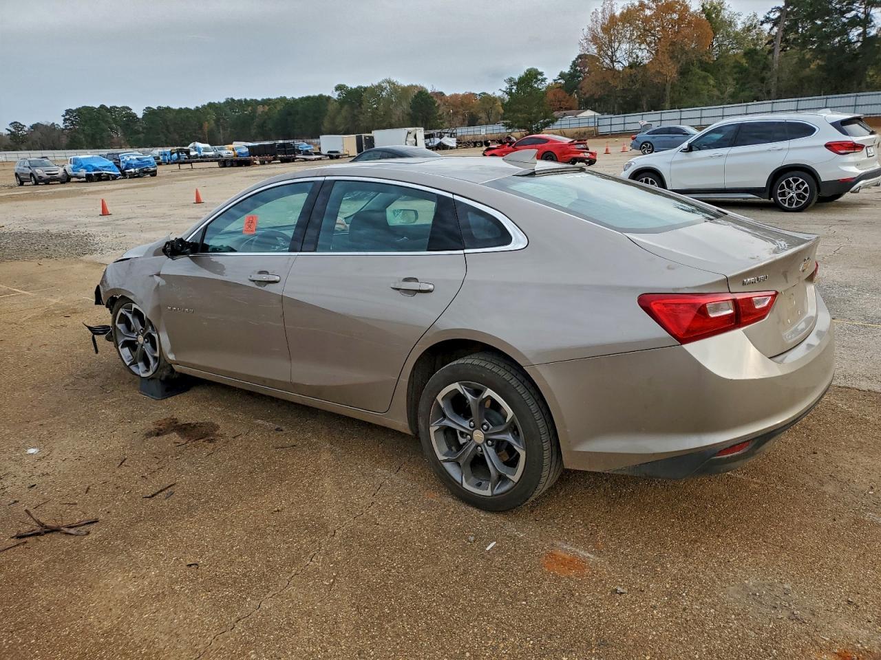 2023 Chevrolet Malibu Lt - Фото 2