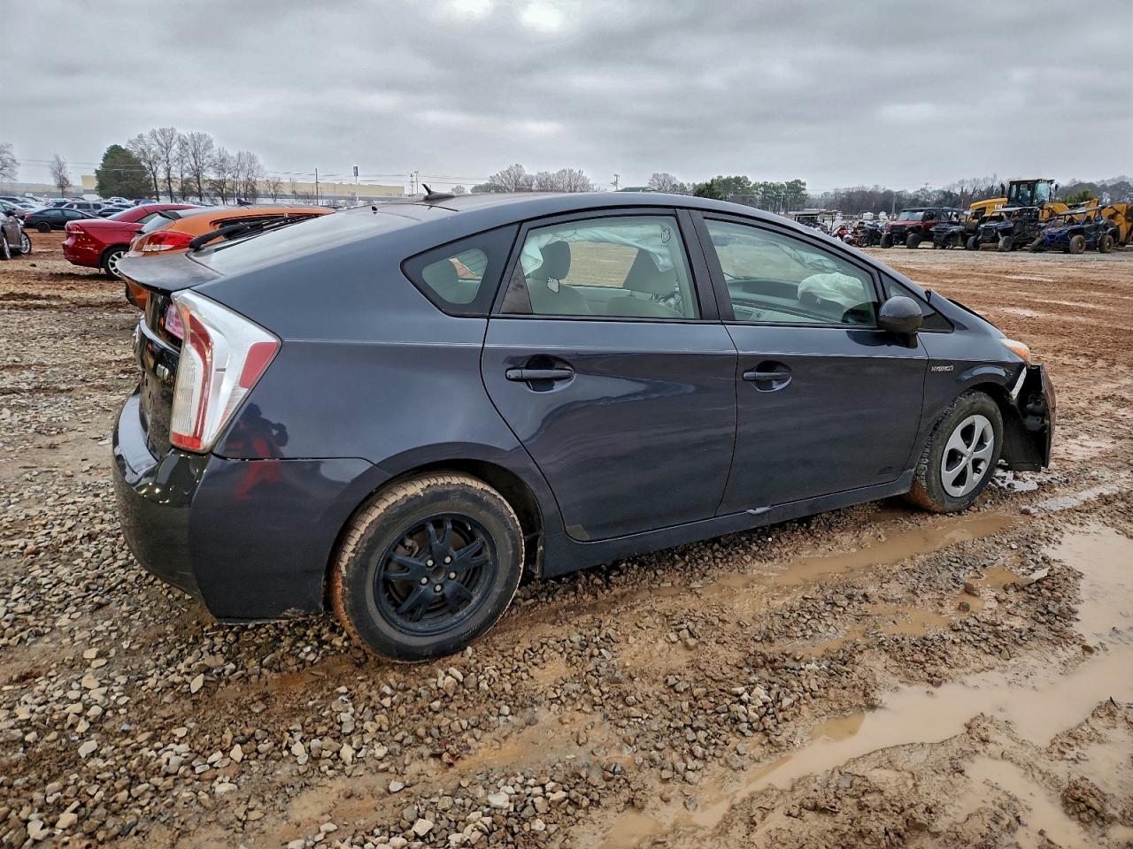 2014 Toyota Prius Three - Фото 3
