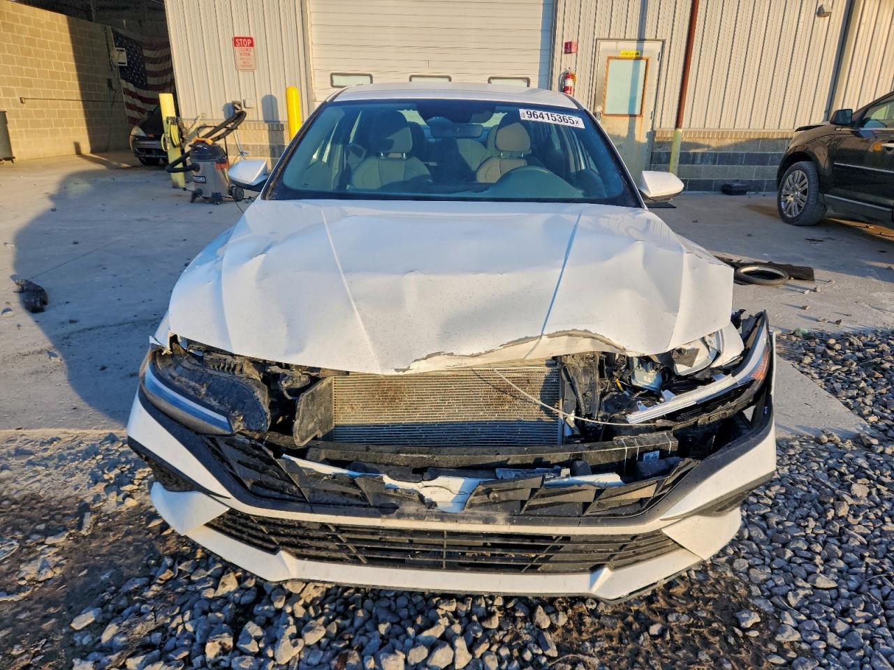 2024 Hyundai Elantra Se - Фото 5