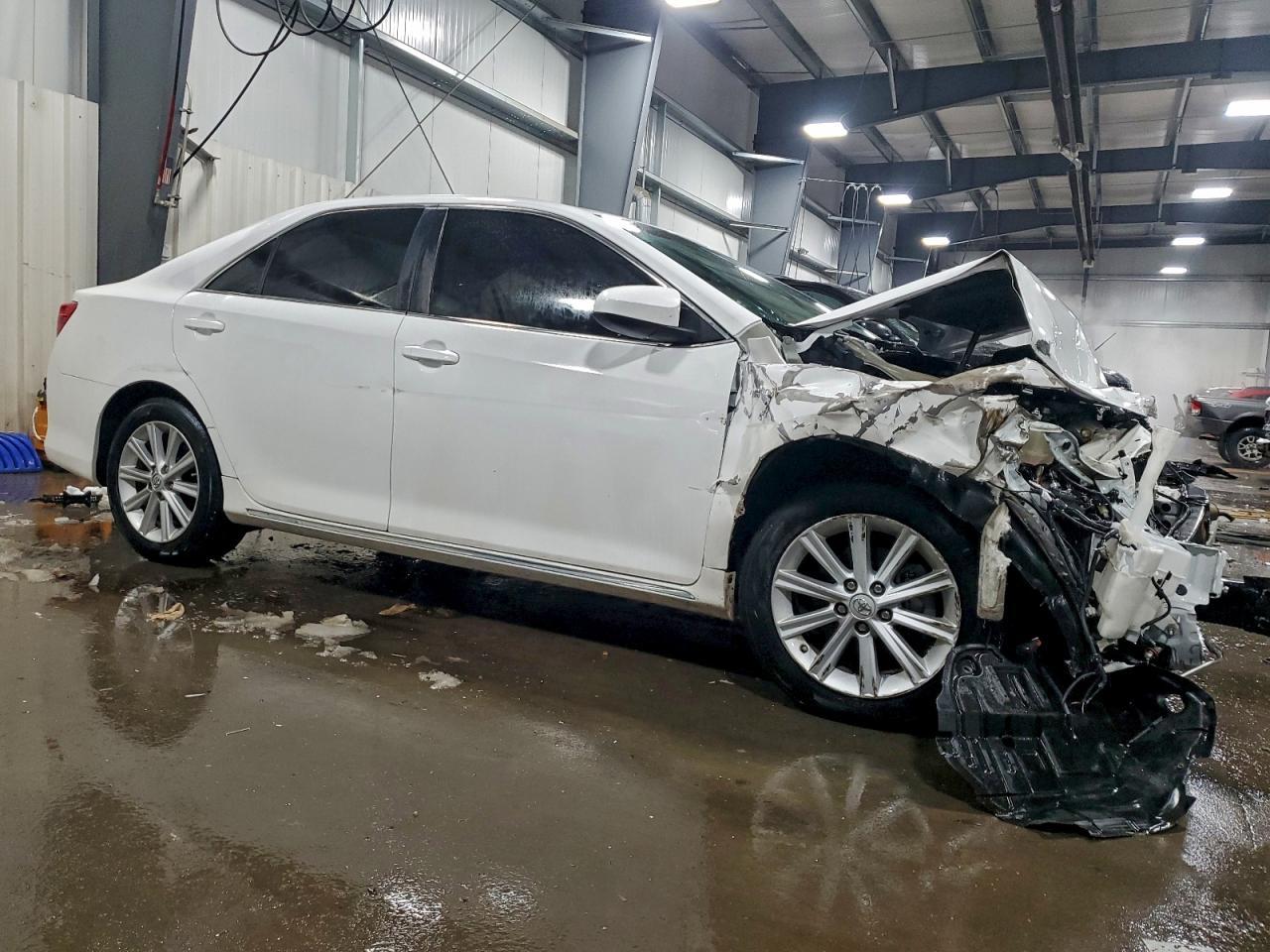 2014 Toyota Camry Hybrid - Фото 4