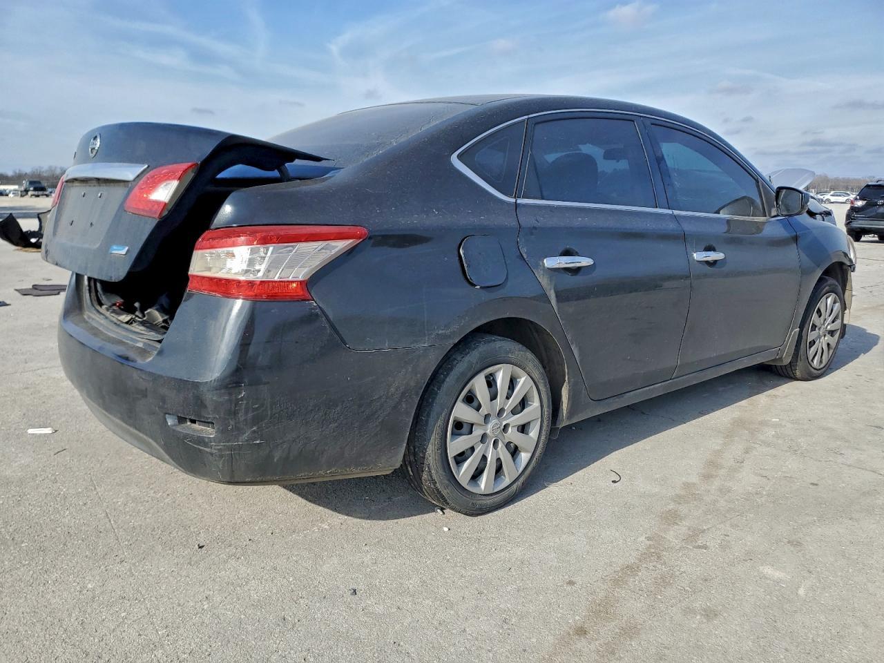 2014 Nissan Sentra S - Фото 3