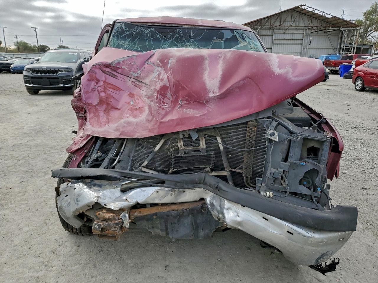 2004 Chevrolet Tahoe C1500 - Фото 5