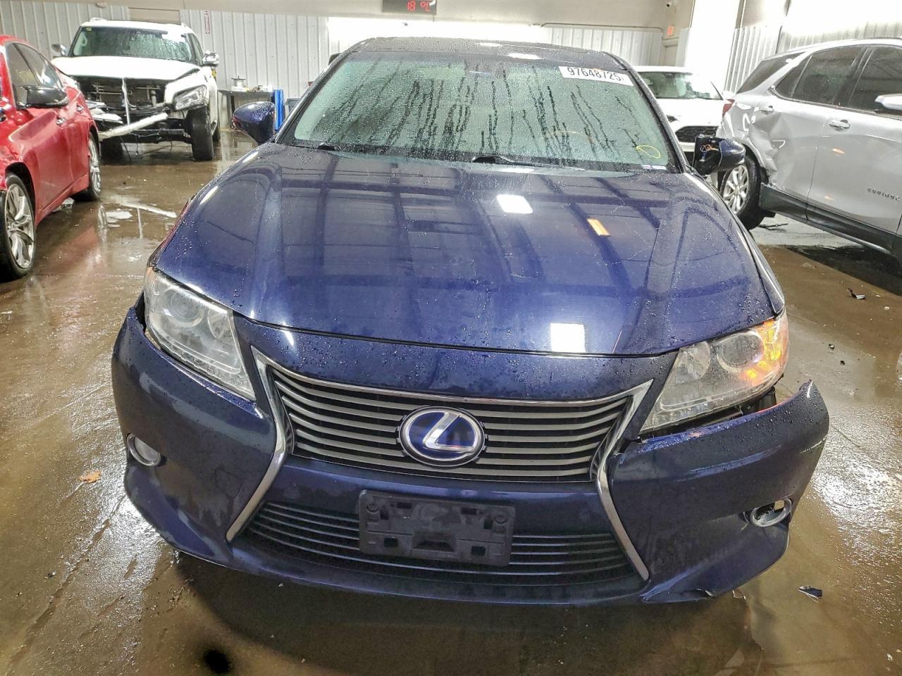 2013 Lexus Es 300H - Image 5