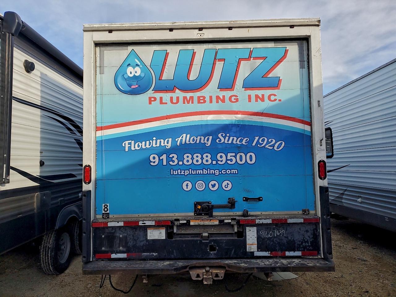 2018 GMC Savana Box Truck - Фото 6