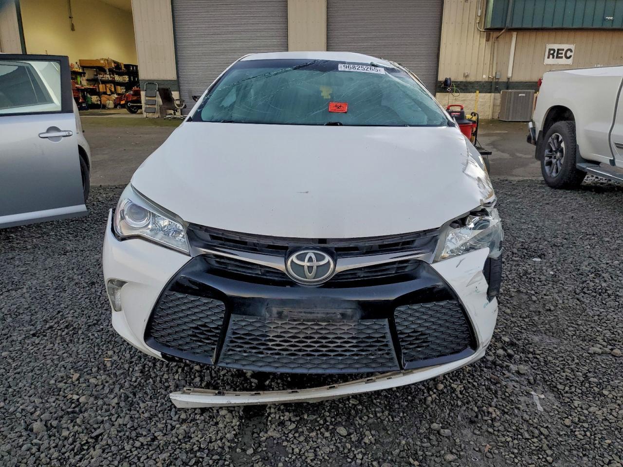 2015 Toyota Camry Le - Фото 5