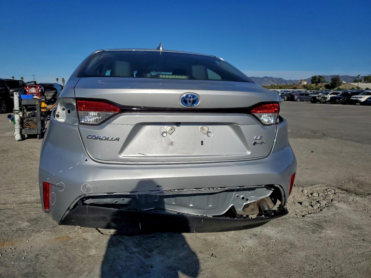 2025 Toyota Corolla Le - Фото 6