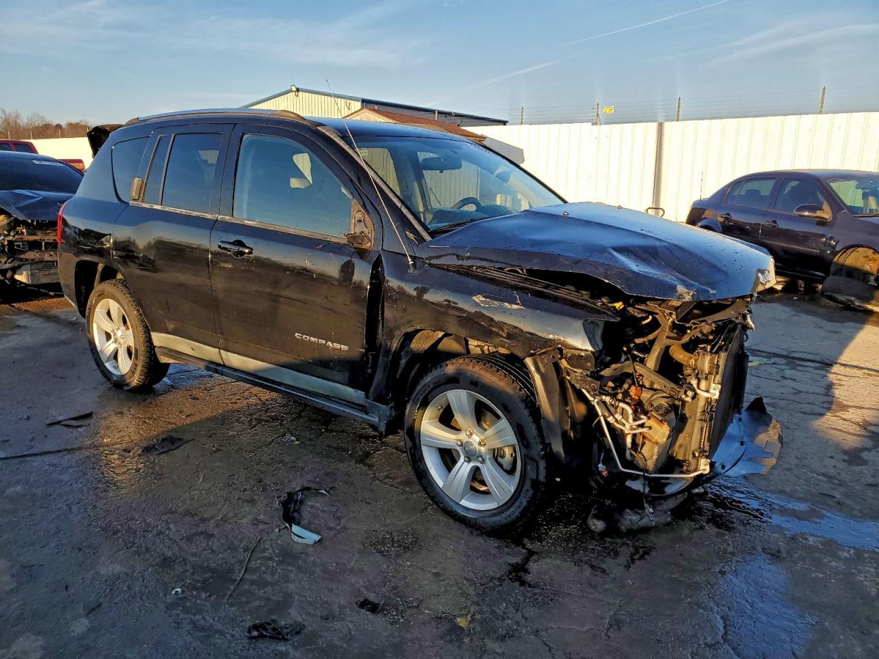 2012 Jeep Compass Sport - Фото 4