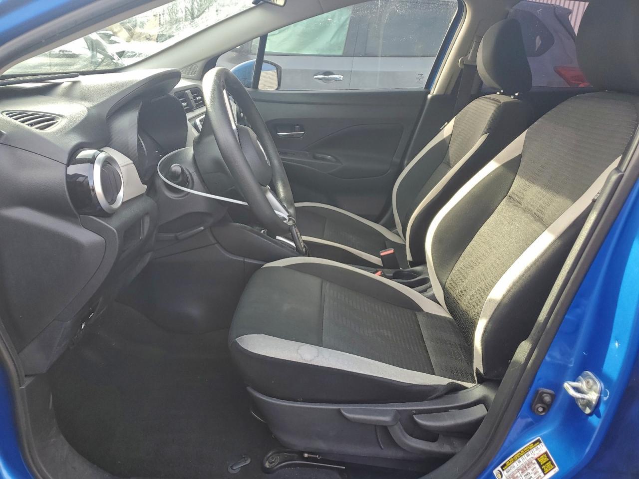 2021 Nissan Versa Sv - Image 7