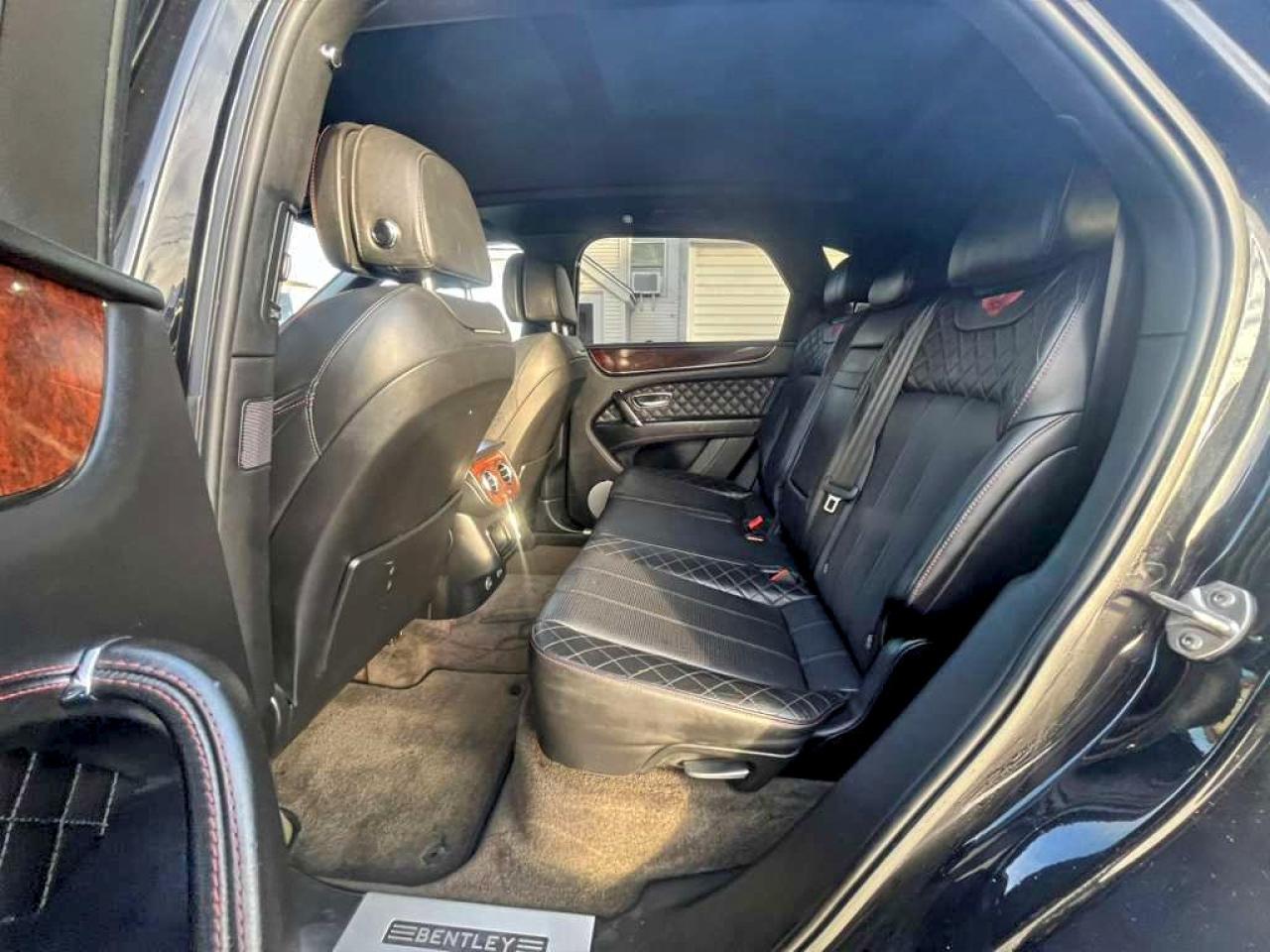 2017 Bentley Bentayga - Фото 6